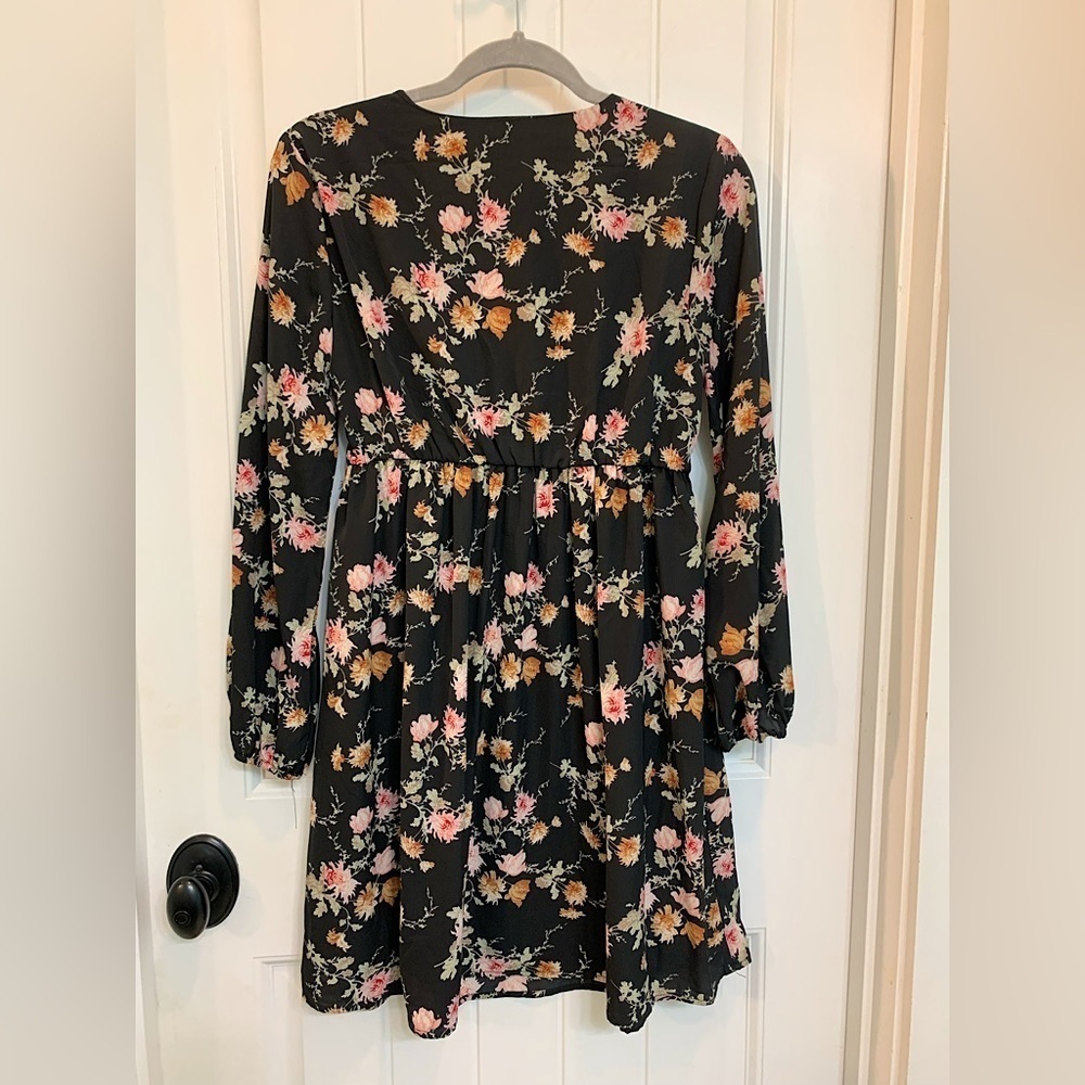 L.N.V Floral Dress XS Juniors - Picture 3 of 7